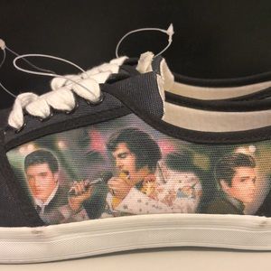 The Bradford Exchange Sneakers/ Elvis